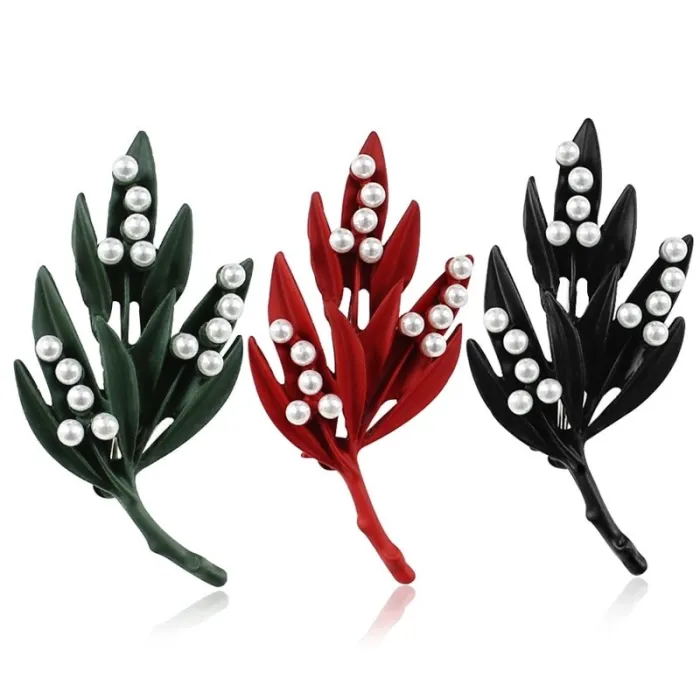 Feuille de Noël avec perles - broche
