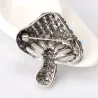 Champignon avec des cristaux colorés - broche