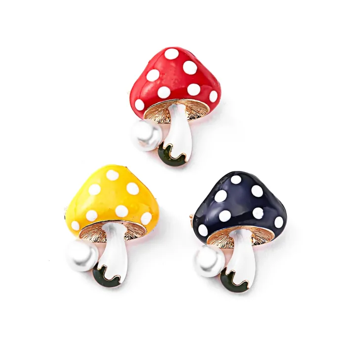 Broche élégante avec champignon et perle