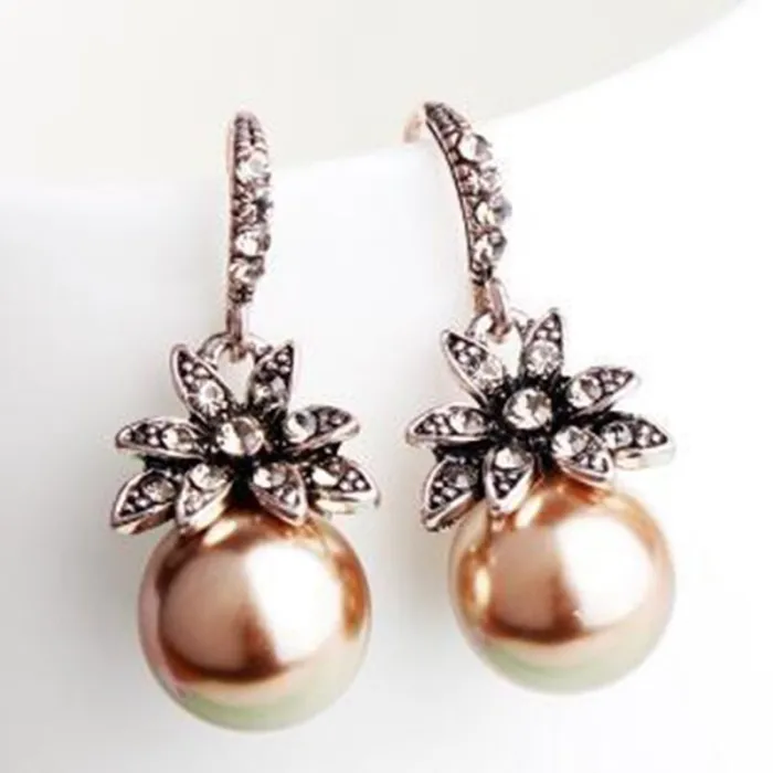 Boucles d'oreilles vintage de luxe avec fleur de cristal & perle