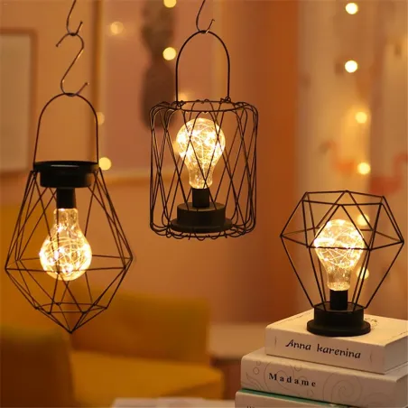 Lanterne de fer forgé Vintage - lumière de nuit - lampe de table LED
